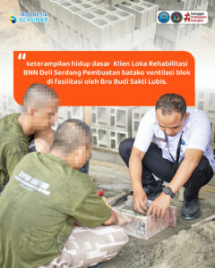 Pembuatan batako ventilasi blok.